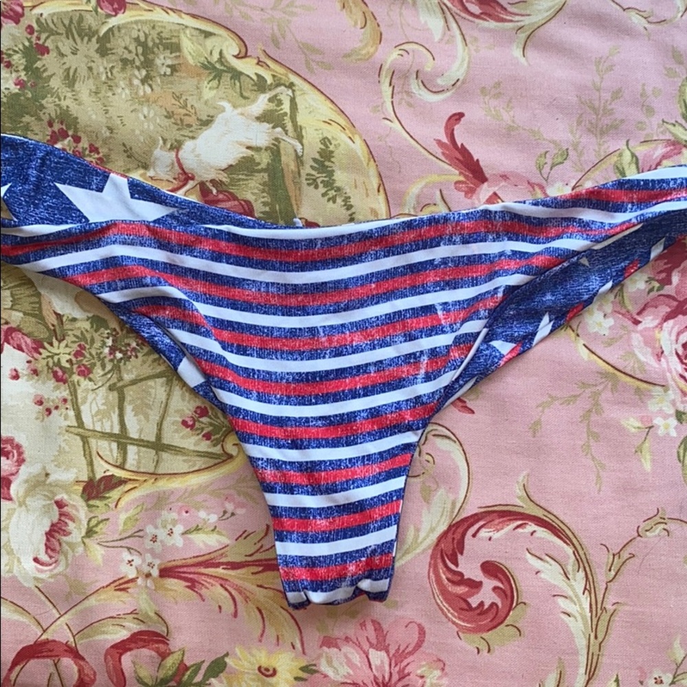Reversible redwhiteblue roxy bathing suit bottoms